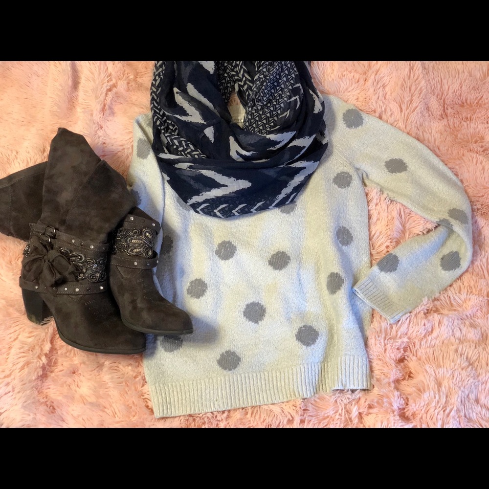 Lauren Conrad Cream and Gray polkadot Sweater